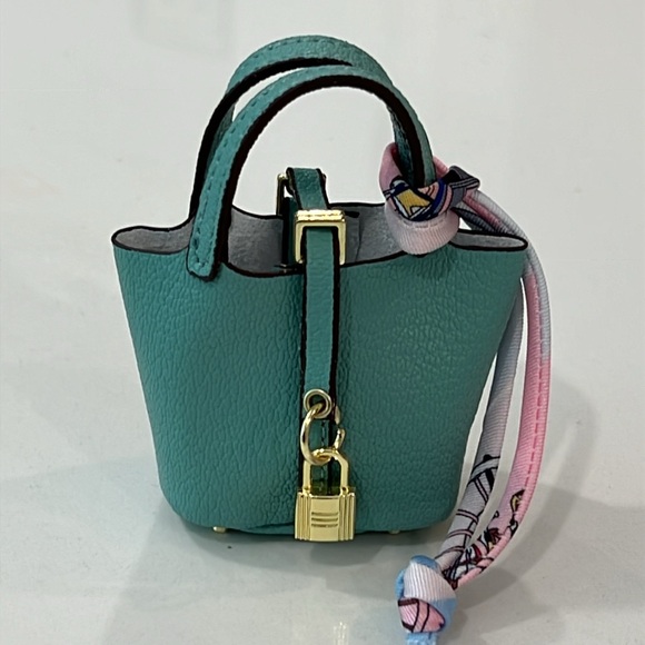 Cute. Mini Bag Charm. - Picture 10 of 12